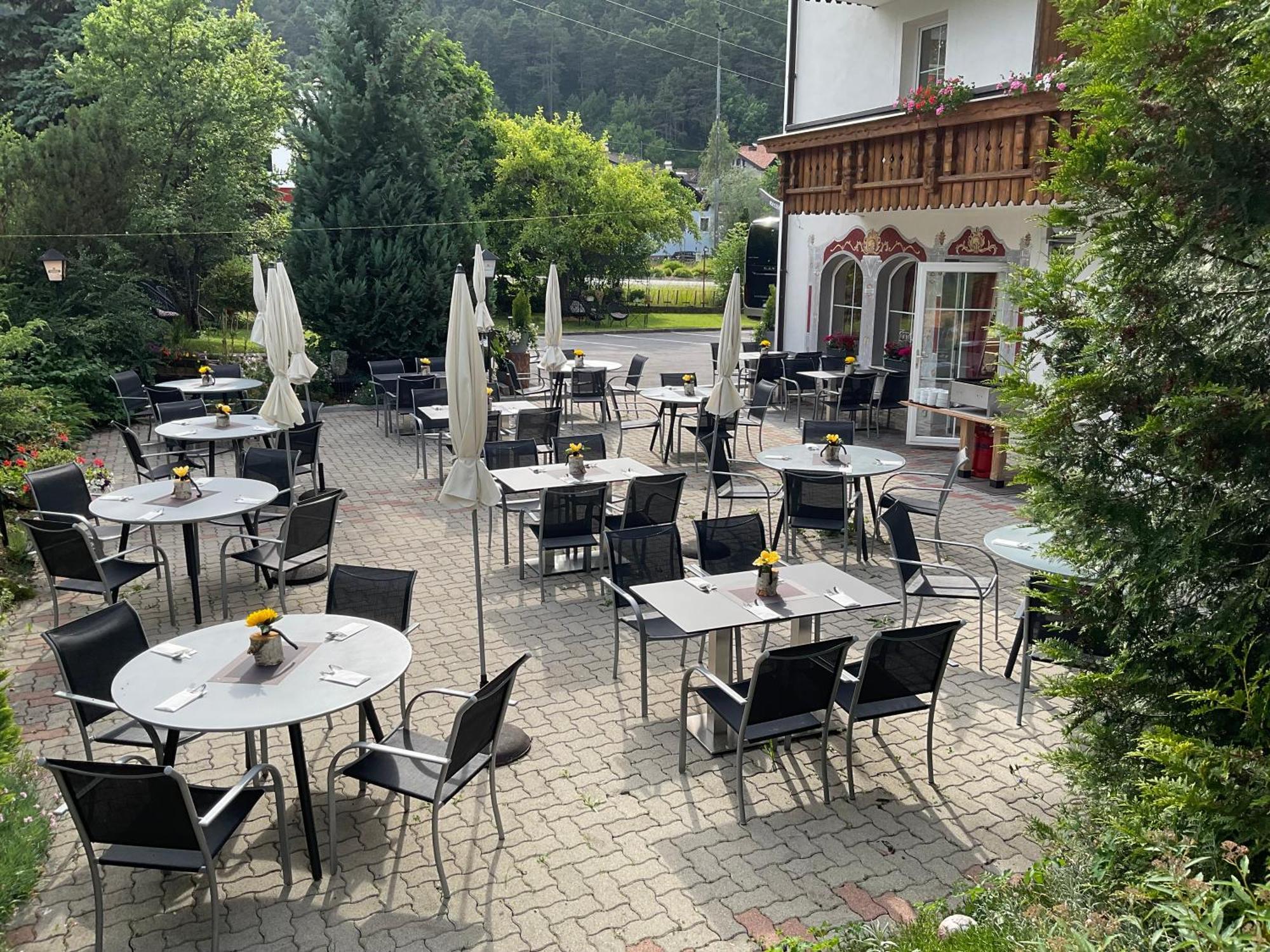 Alpenhotel Gurgltalblick ナッセライト エクステリア 写真